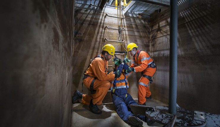 Performing Confined Space Rescue